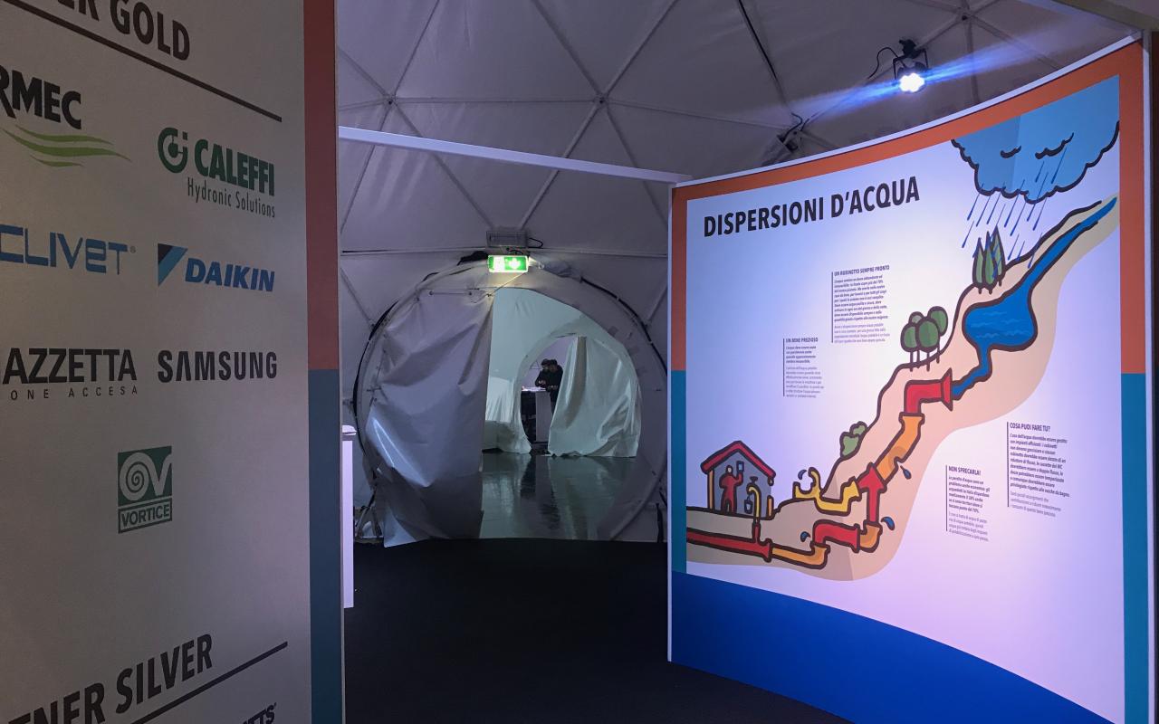 Caleffi con MCE in Città, Piazza Gae Aulenti Milano